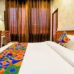 Fabhotel Golden Velvet